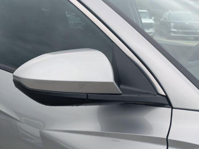 New 2026 Silver Hyundai SEL FWD image 10
