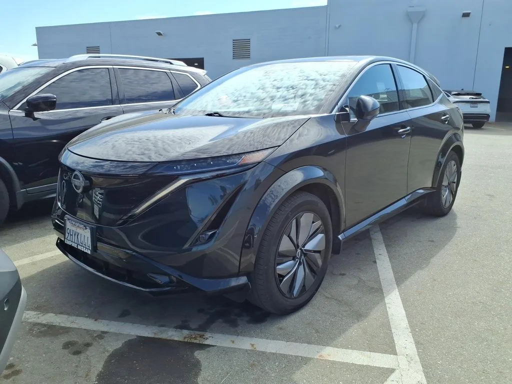 Used 2023 Green Nissan EVOLVE+ image 9