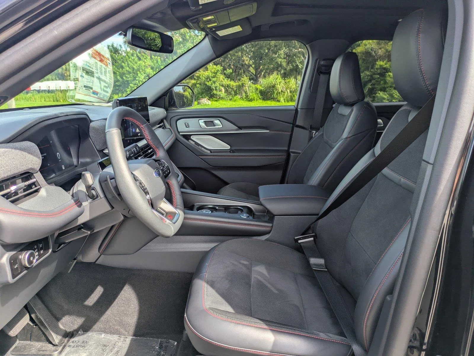 New 2026 Agate Black Metallic Ford ST image 27