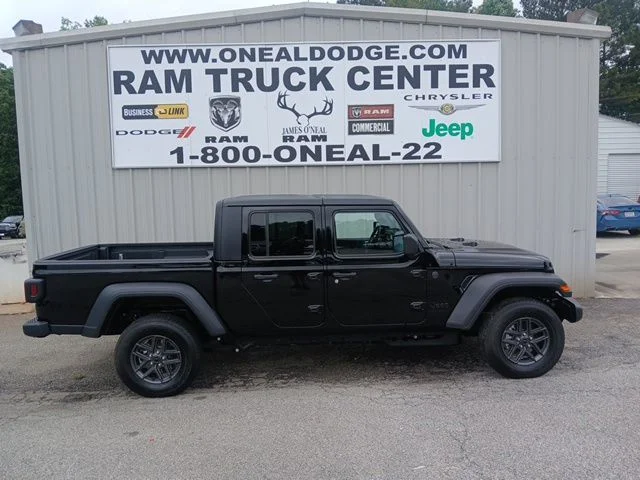 New 2026 Black Clear-Coat Exterior Paint Jeep Sport S image 2