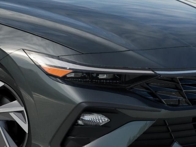 2025 Hyundai Elantra Blue - Photo 9