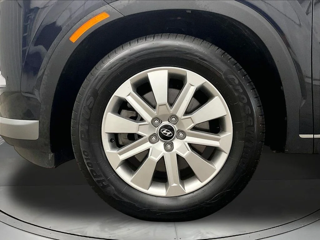Certified Used 2025 White Hyundai SEL image 12