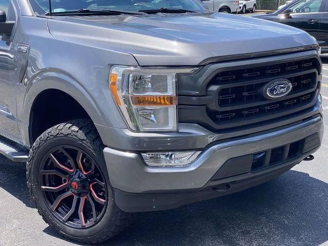 Used 2022 Gray Ford XLT image 34