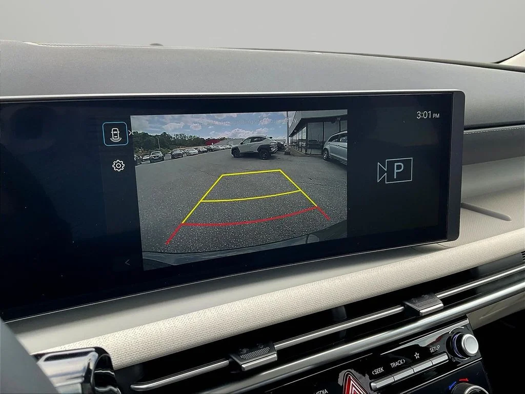 New 2026 Gray Hyundai SEL Premium image 21