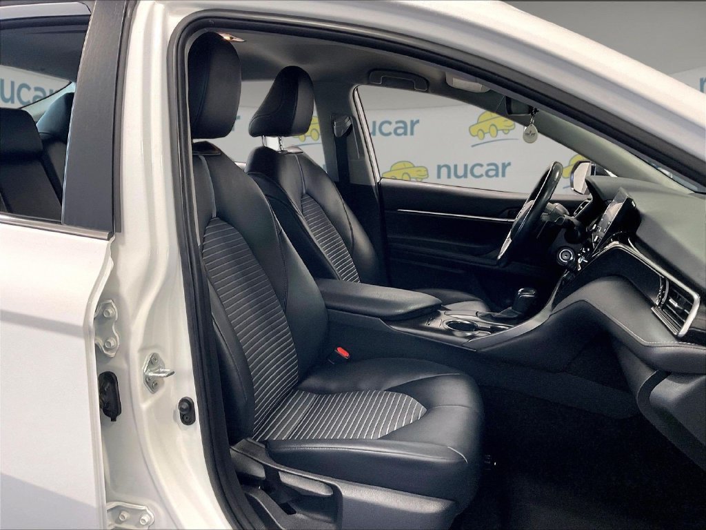Used 2021 White Toyota SE image 11