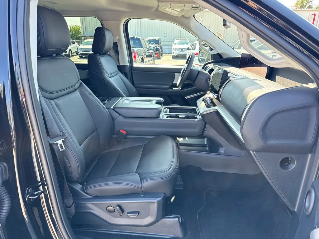 Certified Used 2025 Black Ford Active image 27