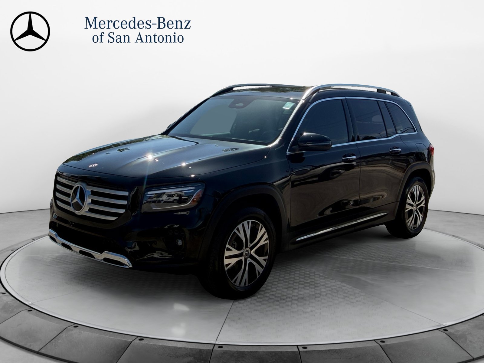 Certified Used 2025 Black Mercedes-Benz GLB 250 image 3