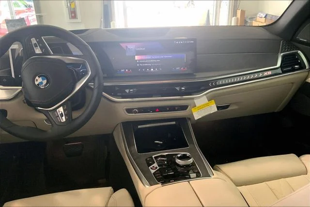 New 2026 Mineral White Metallic BMW sDrive40i image 6