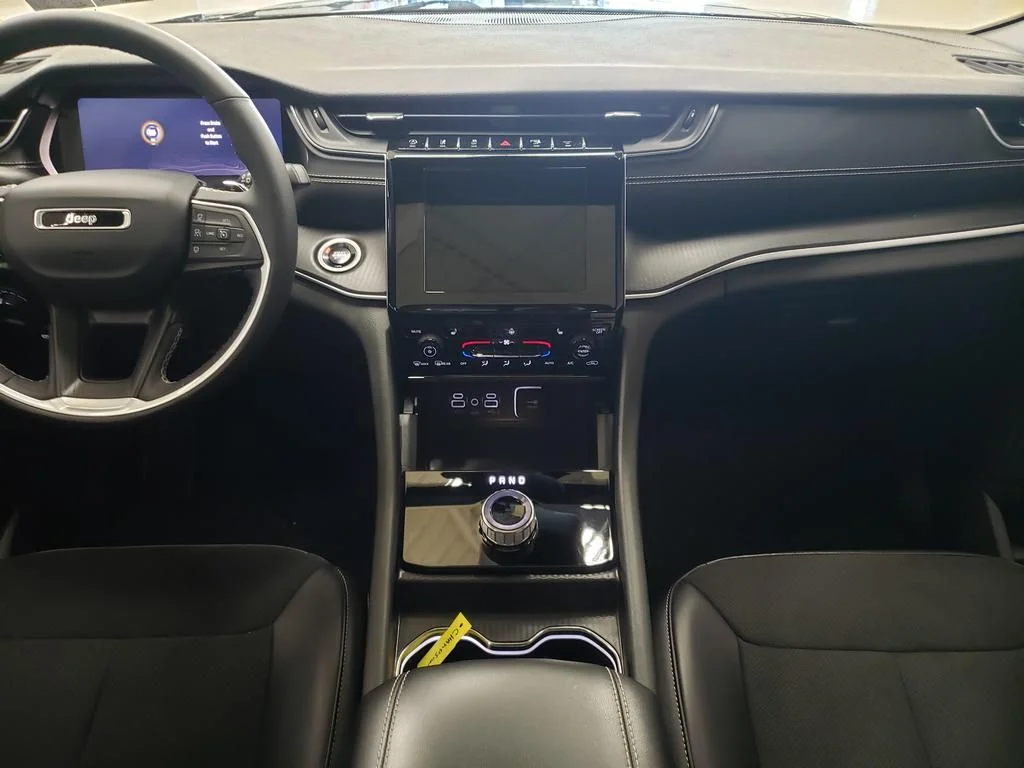 Used 2024 Diamond Black Jeep Altitude X image 15