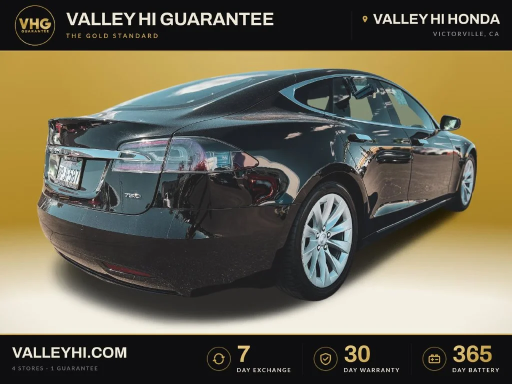 Used 2018  Tesla  image 8