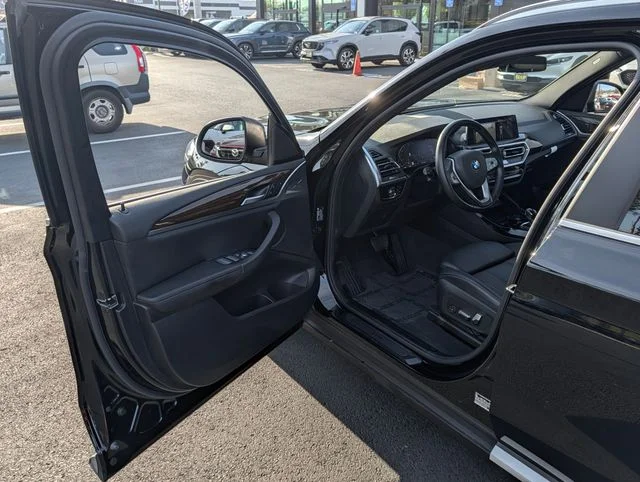 Used 2023 Black BMW sDrive30i image 36