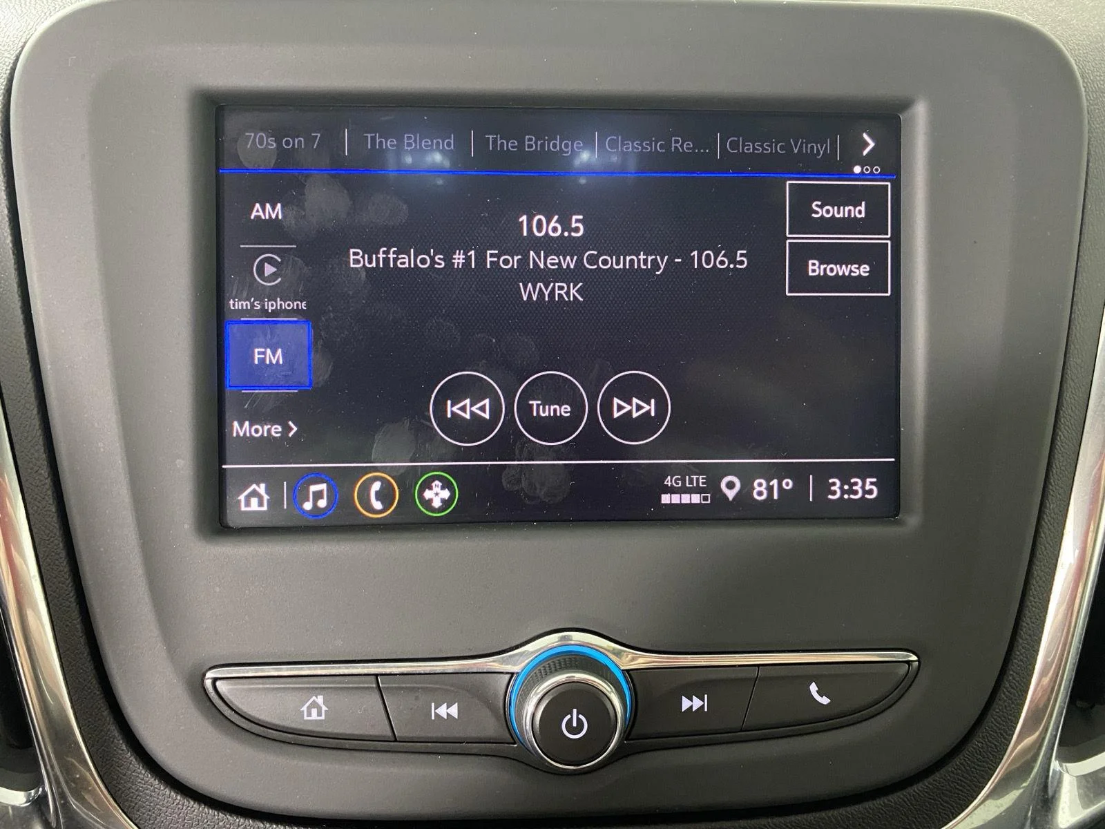 Used 2024 Sterling Gray Metallic Chevrolet LT image 19