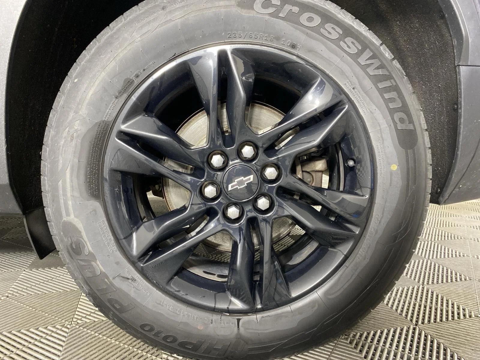 Used 2021 IRON GRAY METALLIC Chevrolet LT image 9