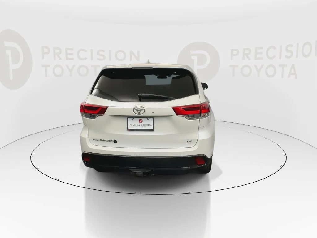 Used 2019 Blizzard Pearl Toyota LE Plus image 17