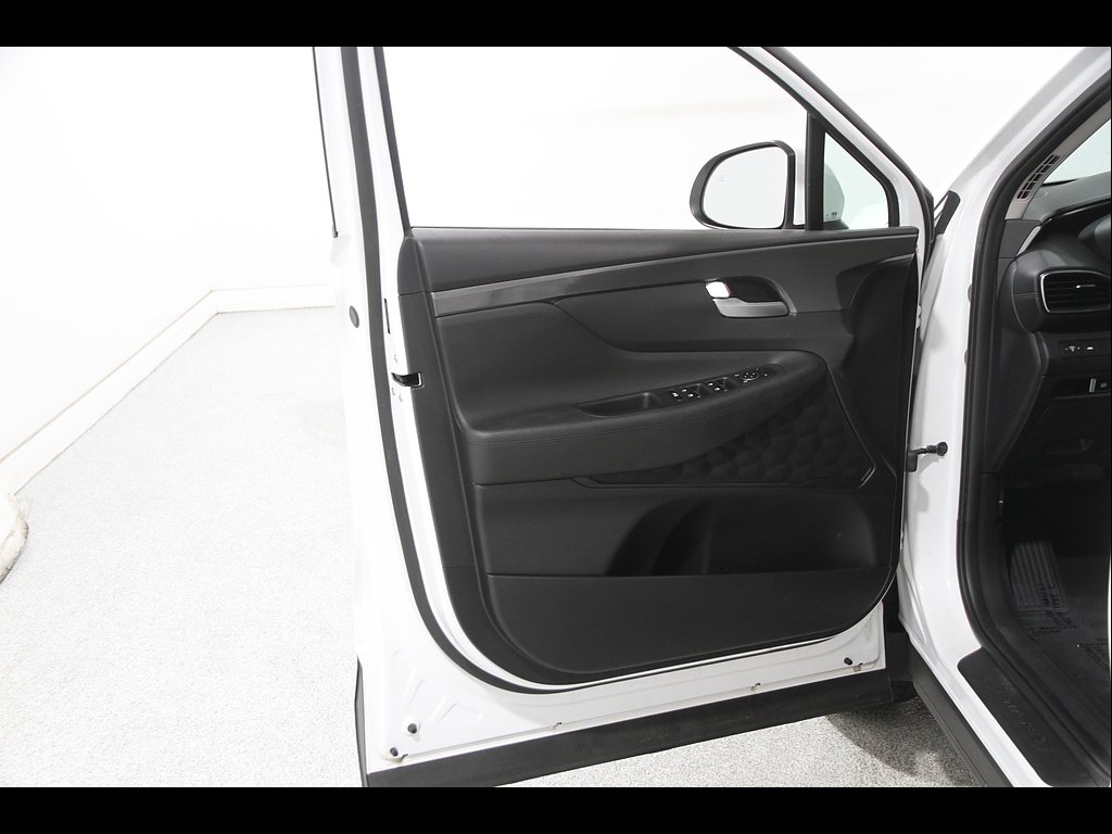 2023 Hyundai Santa Fe SE - Photo 4