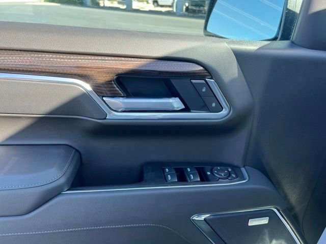 New 2026 Summit White Chevrolet LT Trail Boss image 16