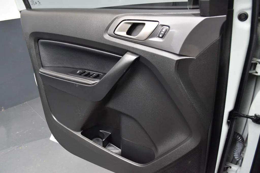 Used 2023 Green Ford Lariat image 14