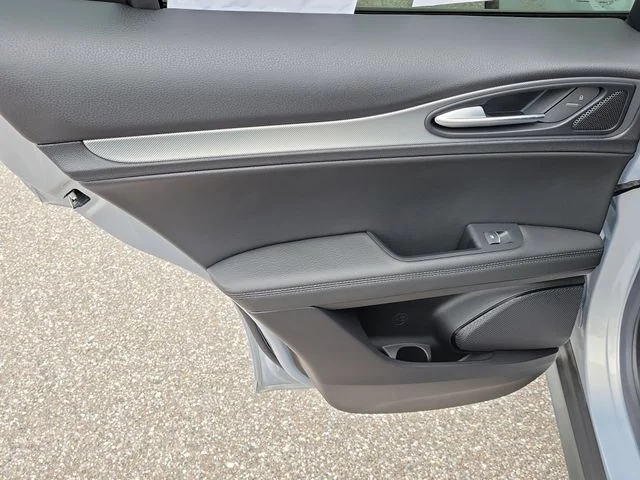 2025 Alfa Romeo Stelvio Base - Photo 10