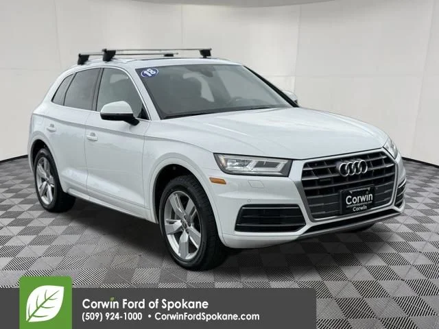 2018 Audi Q5 2.0T quattro S tronic Premium Plus's photo