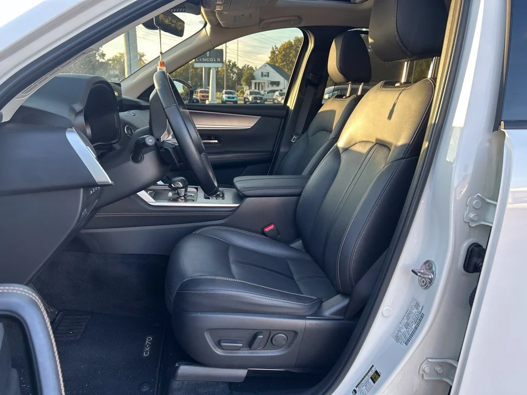 Used 2025 Rhodium White Premium Mazda 3.3 Turbo Premium image 10