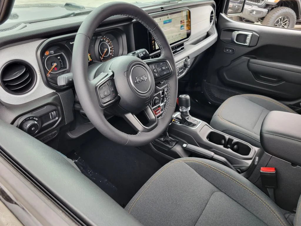 2026 Jeep Wrangler 4-Door photo 2