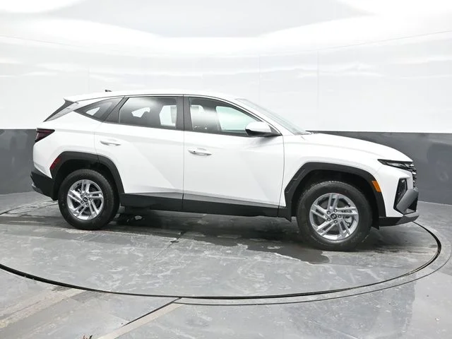New 2026 White Hyundai SE image 8