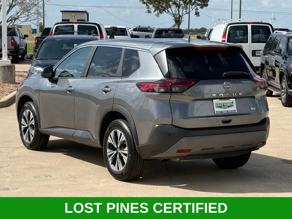 Used 2023 Gray Nissan SV image 5