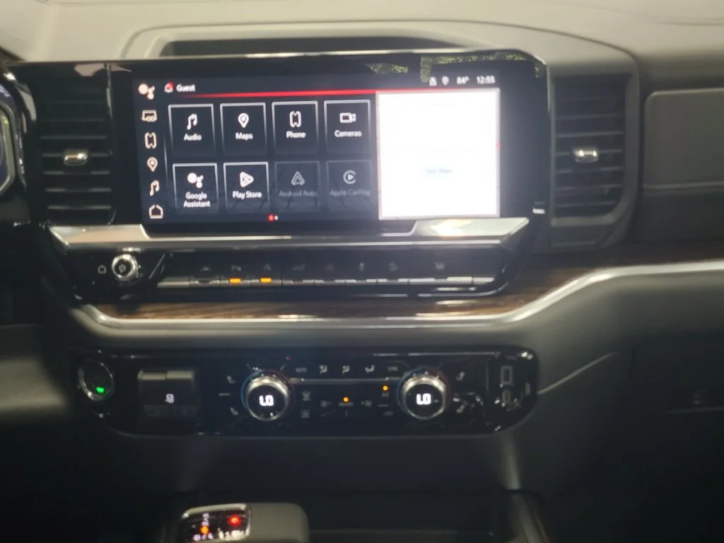 New 2026 Onyx Black GMC Elevation image 28