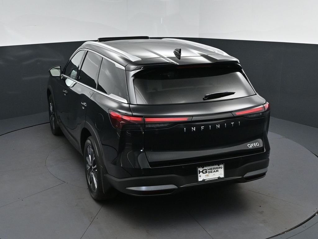 New 2027 MINERAL BLACK INFINITI Luxe FWD image 34