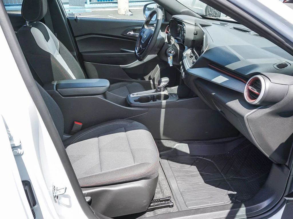 Used 2026 White Chevrolet 1RS image 12