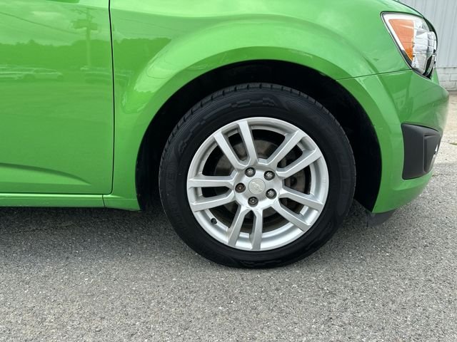 Used 2016 Green Chevrolet LT image 20