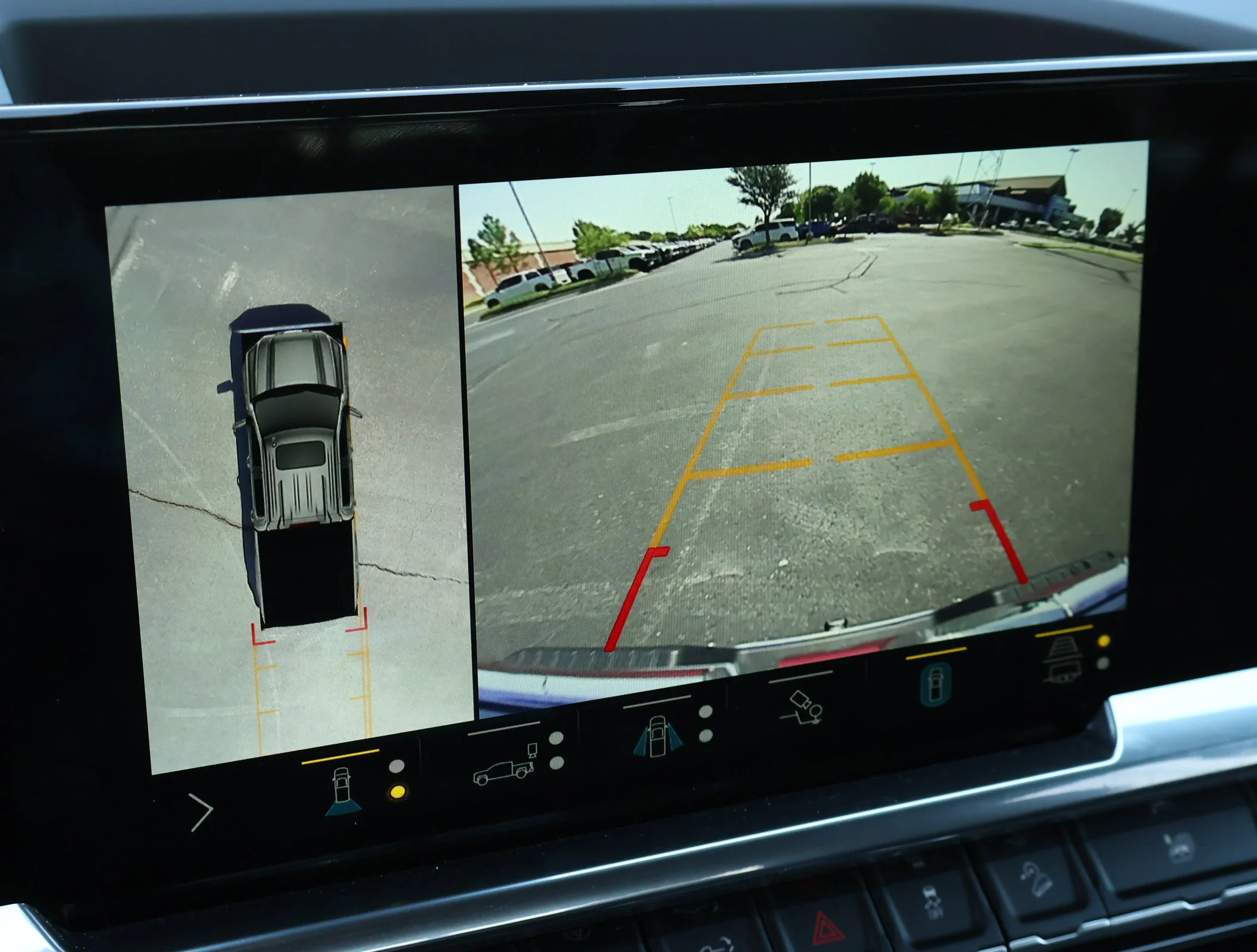 Used 2022 Titanium Rush Metallic GMC SLT image 23