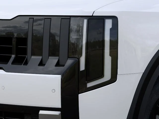 New 2027 White Kia LX image 10