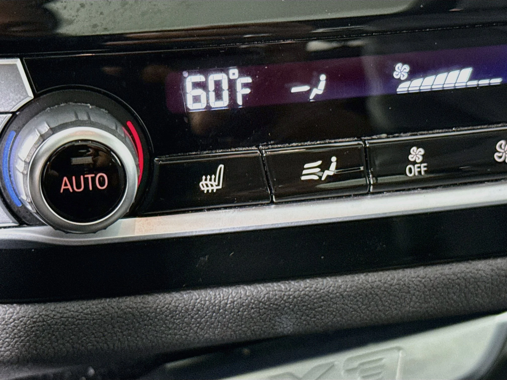 Used 2020 Jet Black BMW xDrive30i image 22