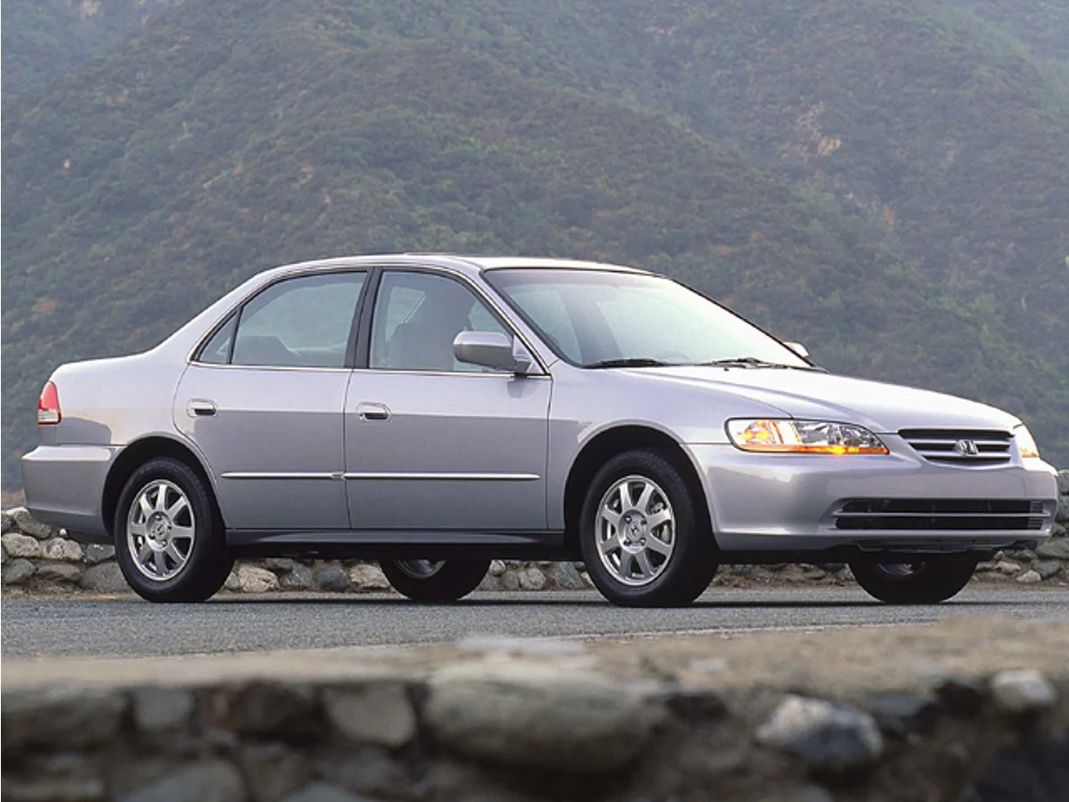 2002 Honda Accord LX 4AT's photo