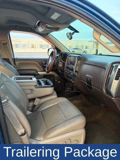 Used 2016 DEEP OCEAN BLUE METALLIC Chevrolet LTZ image 9