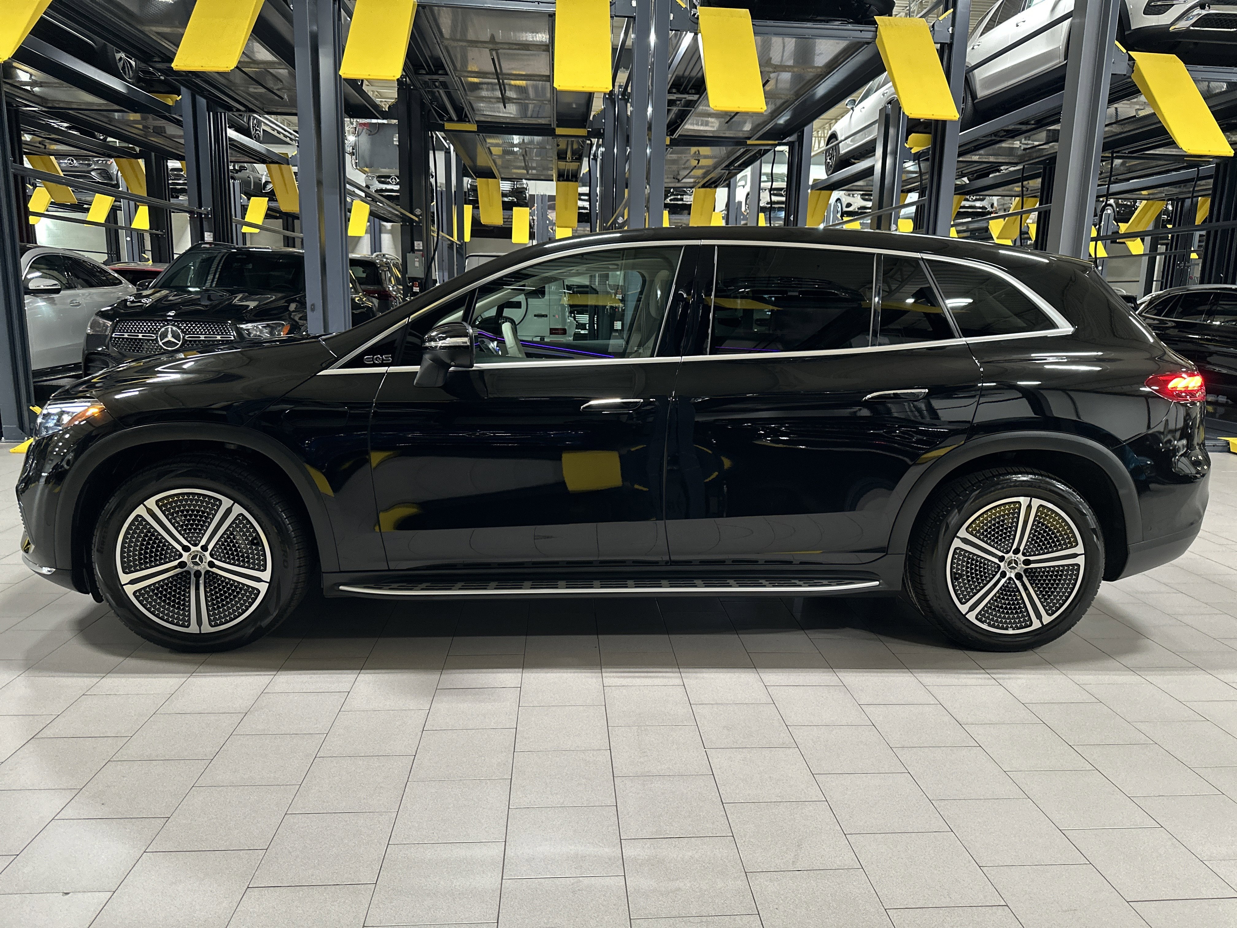 Certified 2023 Mercedes-Benz EQS SUV Base with VIN 4JGDM2EB6PA001827 for sale in Hempstead, NY