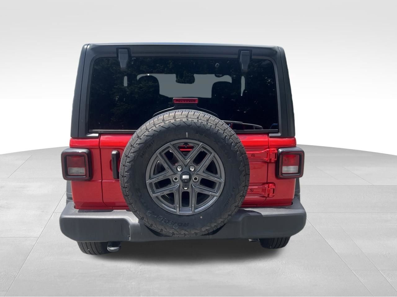 New 2026 Firecracker Red Clear-Coat Exterior Paint Jeep Sport S image 4