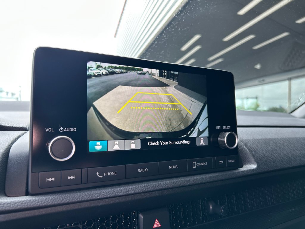 Used 2025  Honda Sport image 18