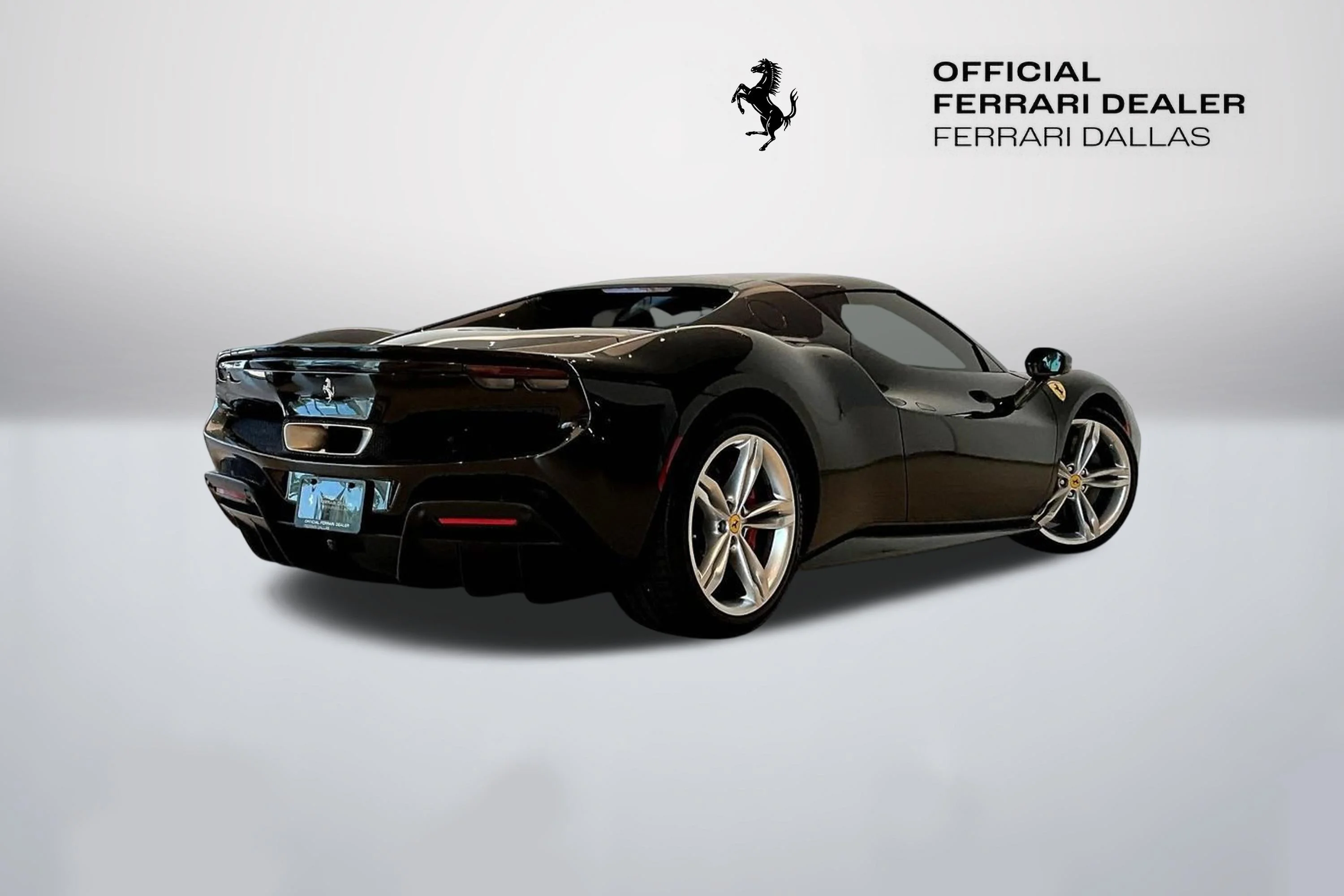 Used 2022 Nero Ferrari  image 7