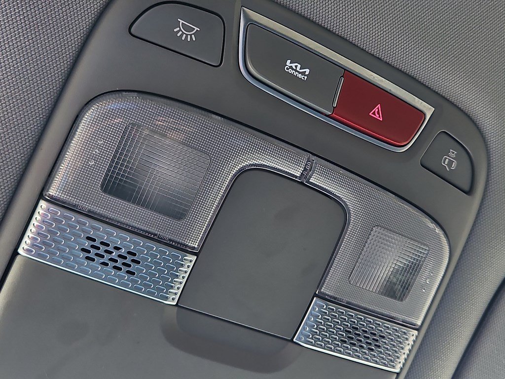 Used 2024 Glacial White Pearl Kia S image 25