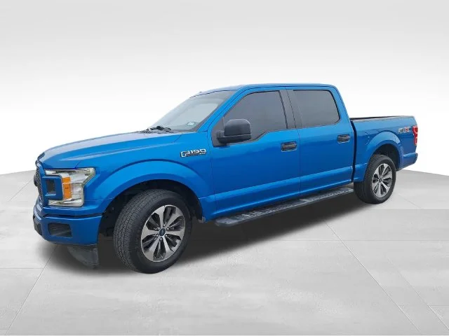 Used 2020 Blue Ford XL image 3