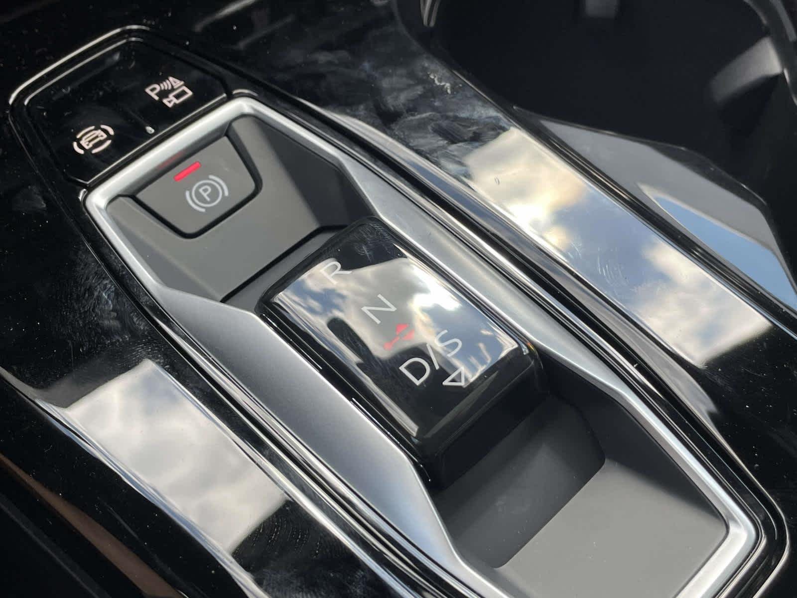 New 2026 2Y2Y/White Audi Premium Plus image 29
