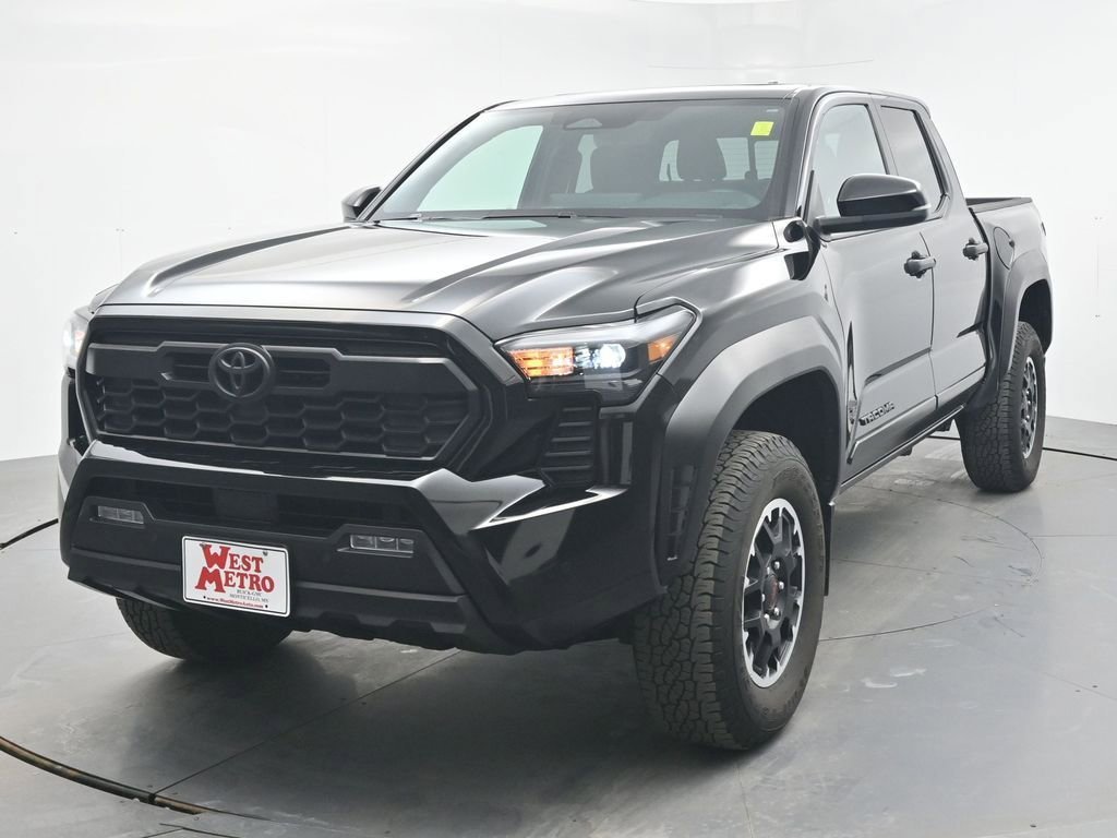 Used 2024 Toyota Tacoma TRD Off Road with VIN 3TMLB5JN8RM086800 for sale in Monticello, Minnesota