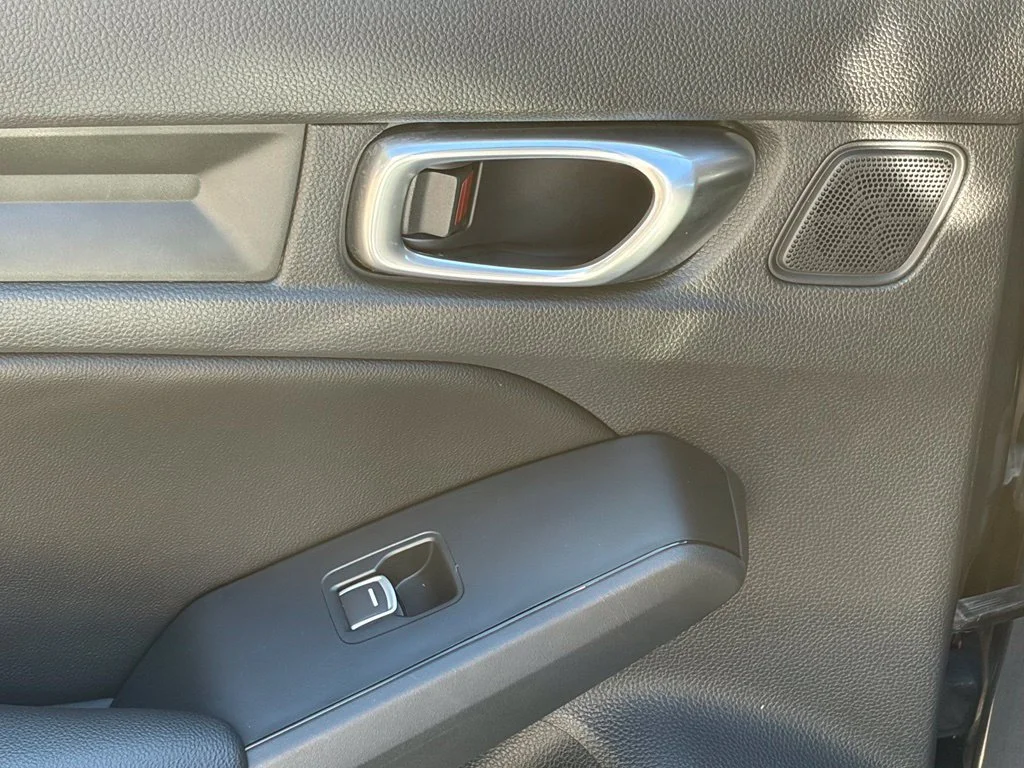 2024 Honda Civic Hatchback EX-L - Photo 19