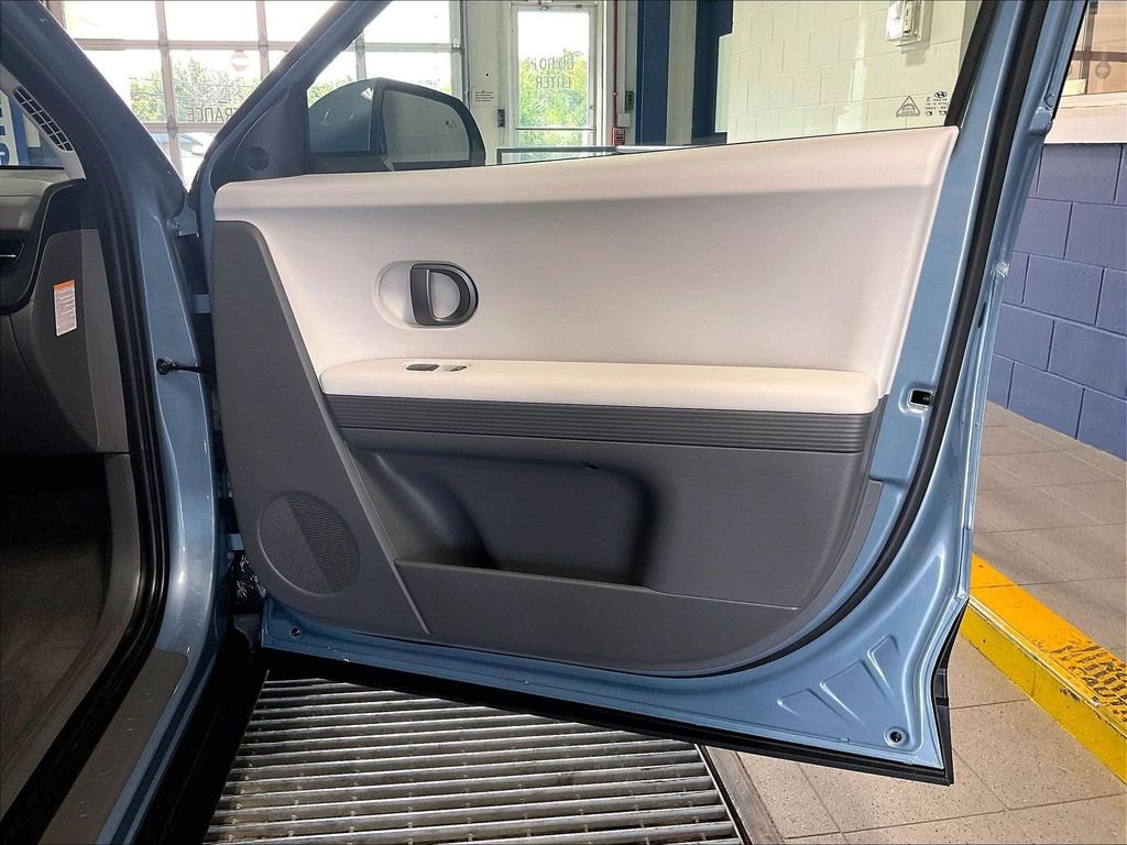 Used 2025 Blue Hyundai SEL image 12