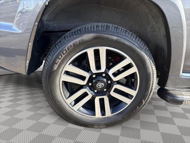 Certified Used 2021 MAGNETIC GRAY MET. Toyota  image 13