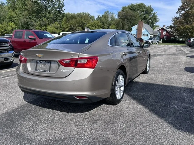 Used 2025 Mineral Gray Metallic Chevrolet 1LT image 5