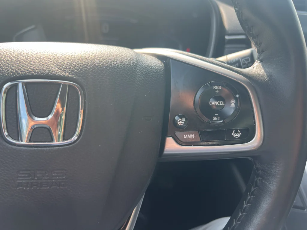Used 2022 Crystal Black Pearl Honda Touring image 10