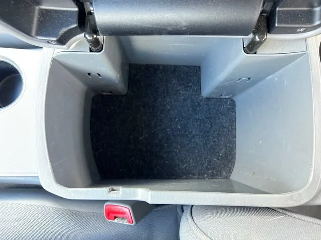 Used 2009 Super White Toyota  image 24